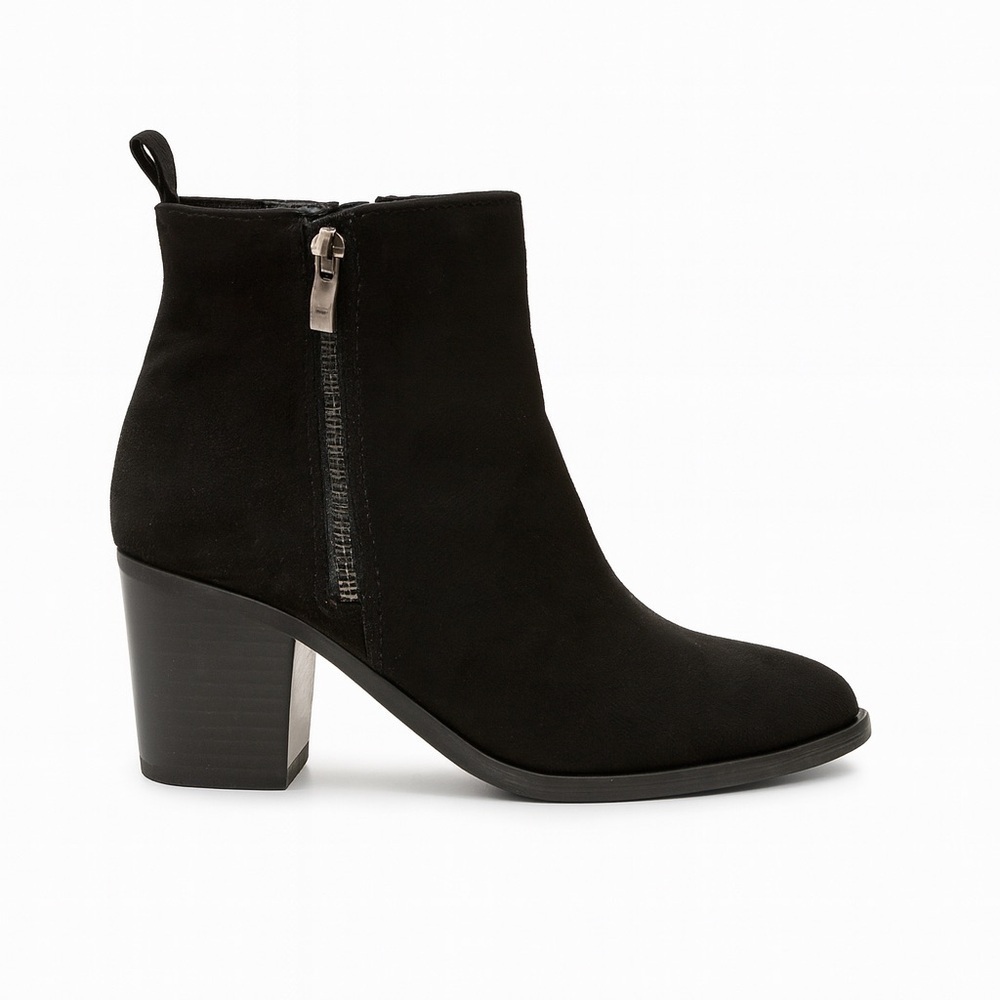 Liz Claiborne Women’s Size 6W Black Suede Feel Heeled Booties Zip Ankle Boots